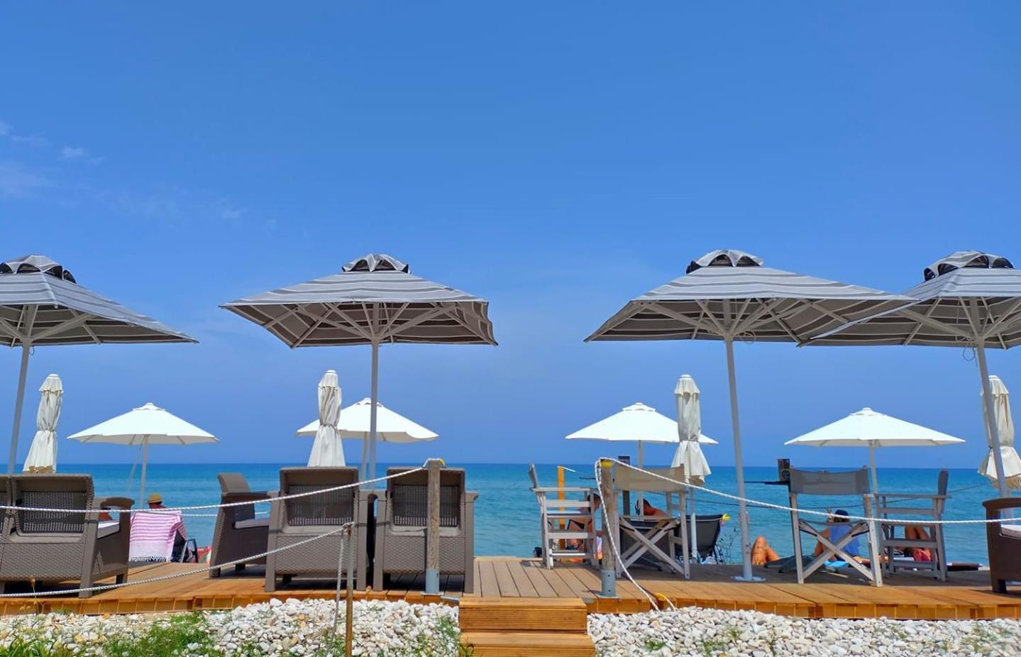 Kormoranos Beach Acharavi  Ngoại thất bức ảnh